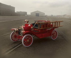 ICM 1:24 24004 Model T 1914 Firetruck American Car