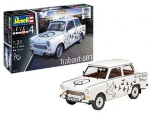 Revell 1:24 7713 Trabant 601S Builder's Choice